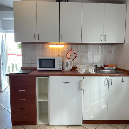 Apartment Apartments With Parking Spaces Sabunike, Zadar - 6258 Privlaka (Zadar)